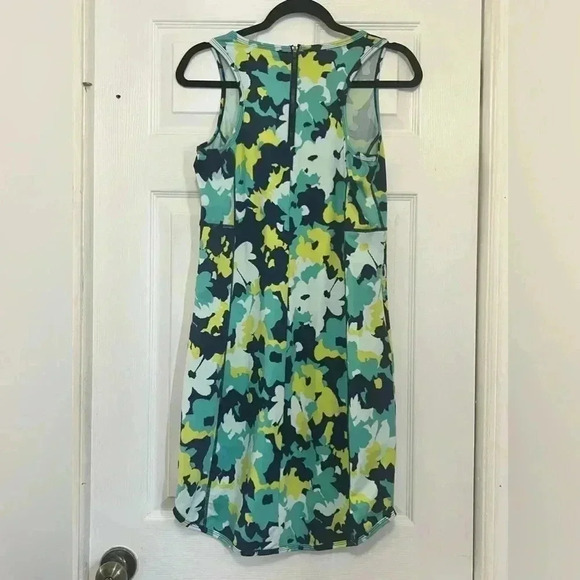 Title Nine Buttah Pieced Tank Dress  Blue Green Floral Sz Small - Picture 8 of 11
